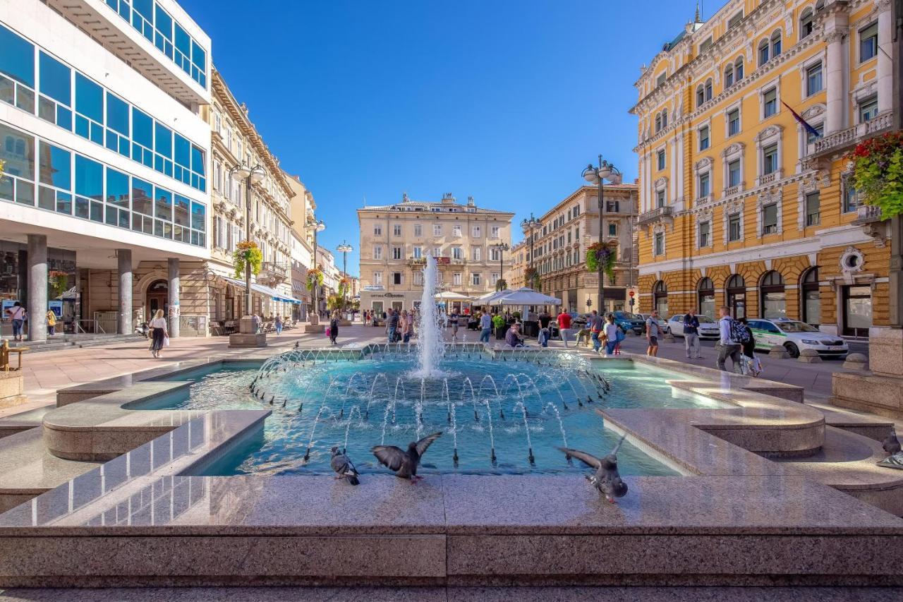 Adria Square Studios Fiume Esterno foto