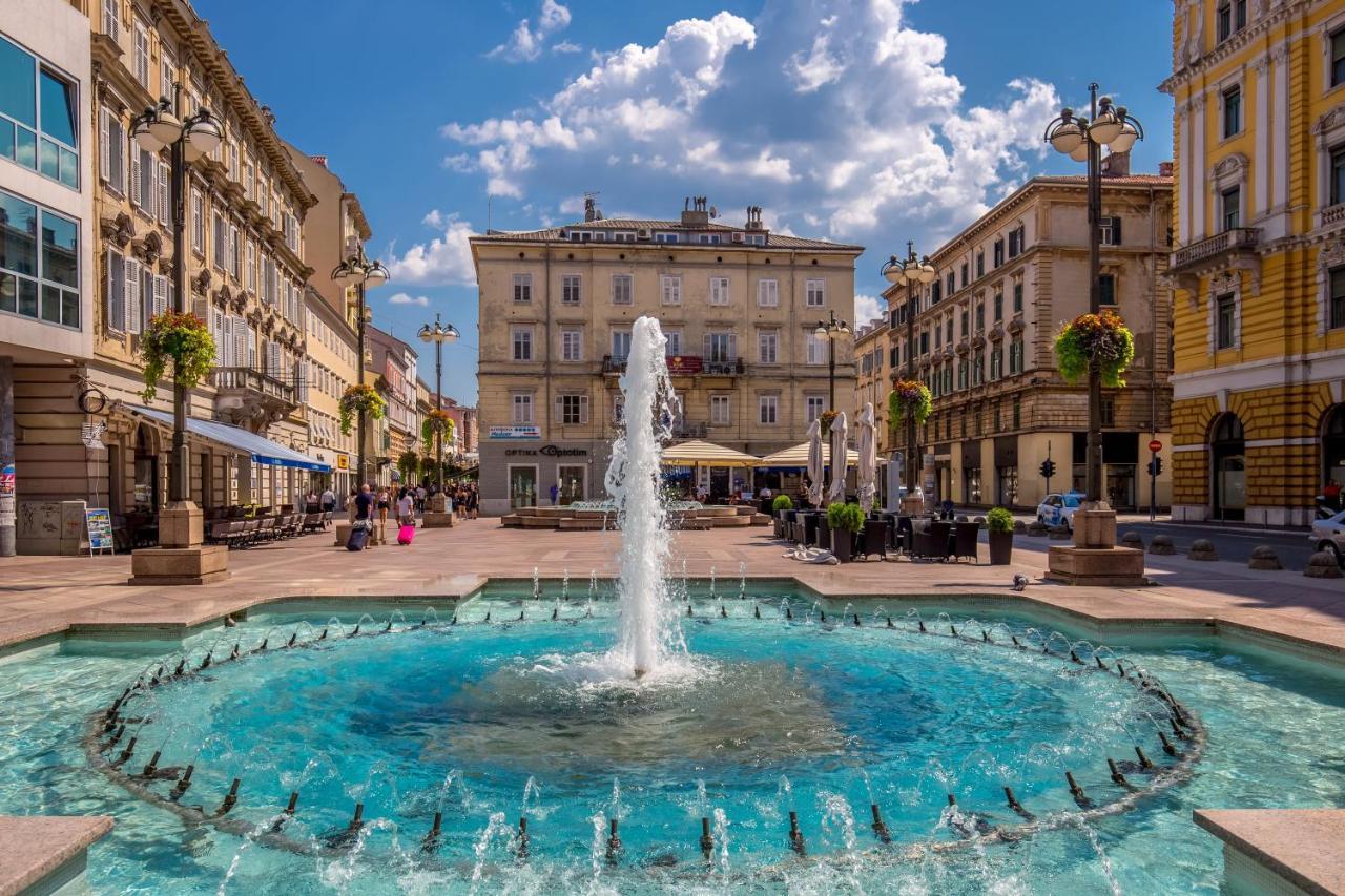 Adria Square Studios Fiume Esterno foto